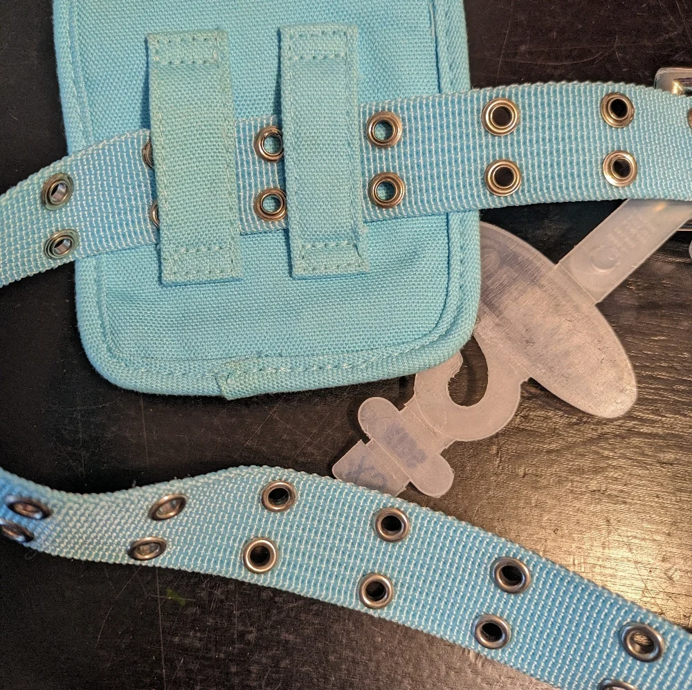 Old Navy Kids XS Belt With Pouch